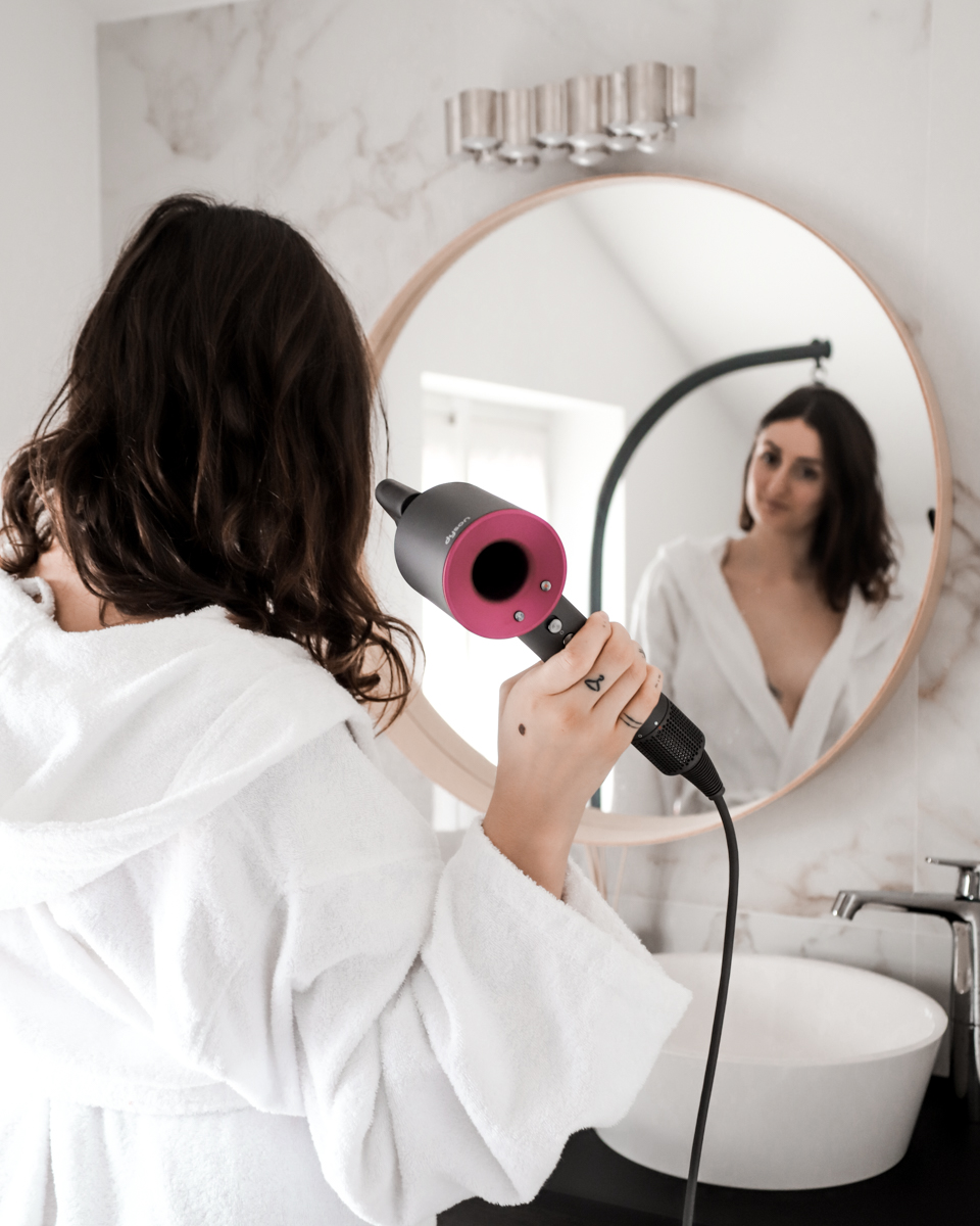 Come asciugare i capelli